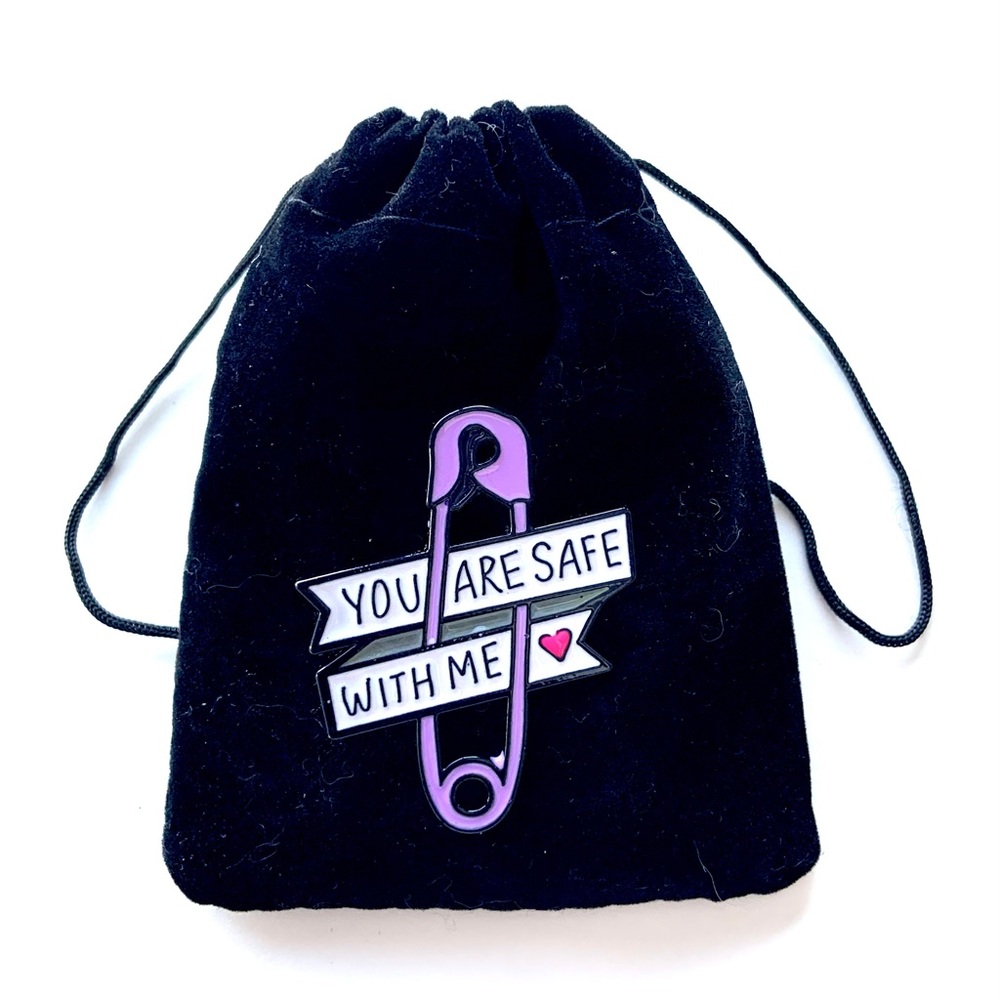 3/$10 💜 You’re Safe With Me” Unisex Pin for Nurses, Dr’s, Gifts and more 🤩
